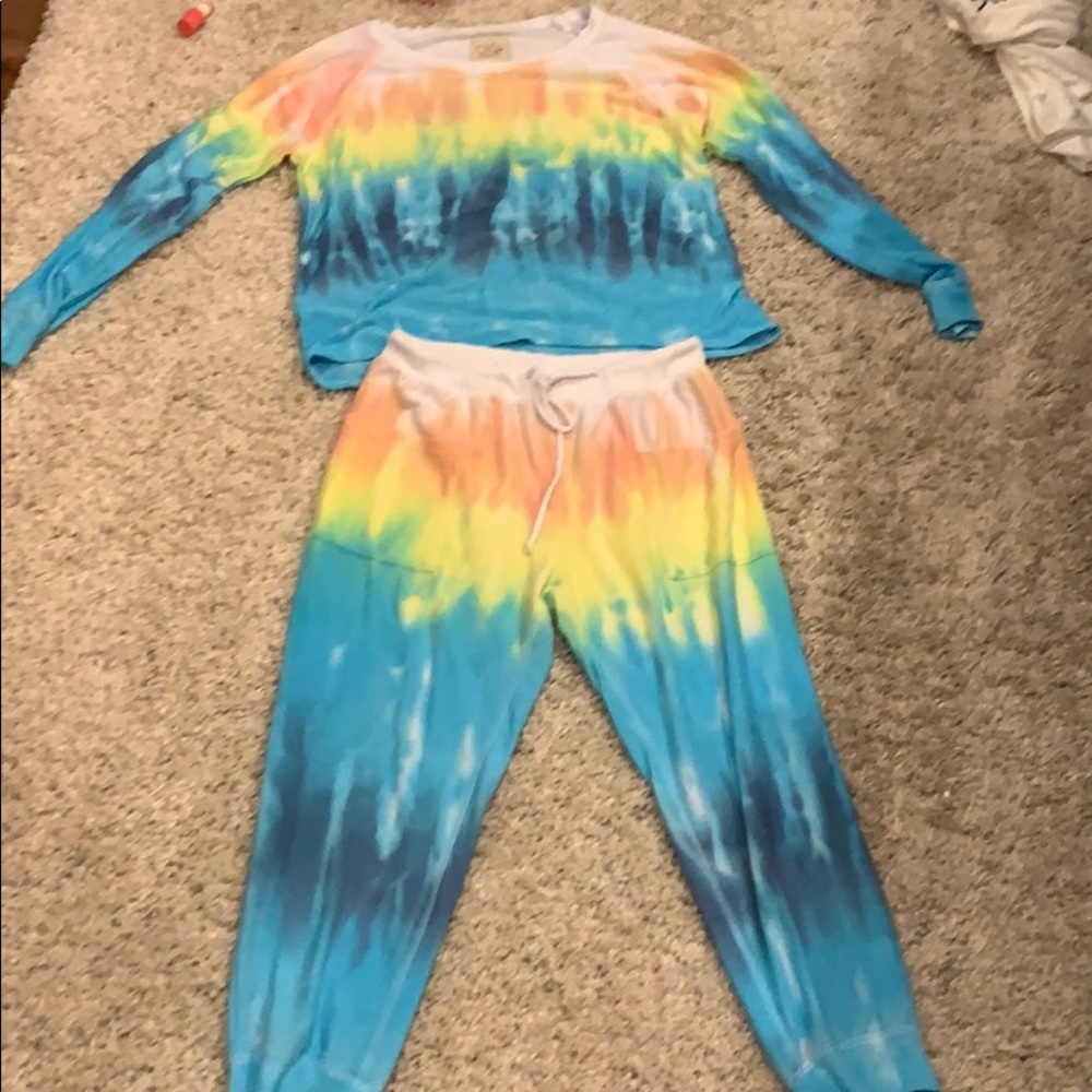 NWOT Char Sor Rainbow Sweat Set 🌈